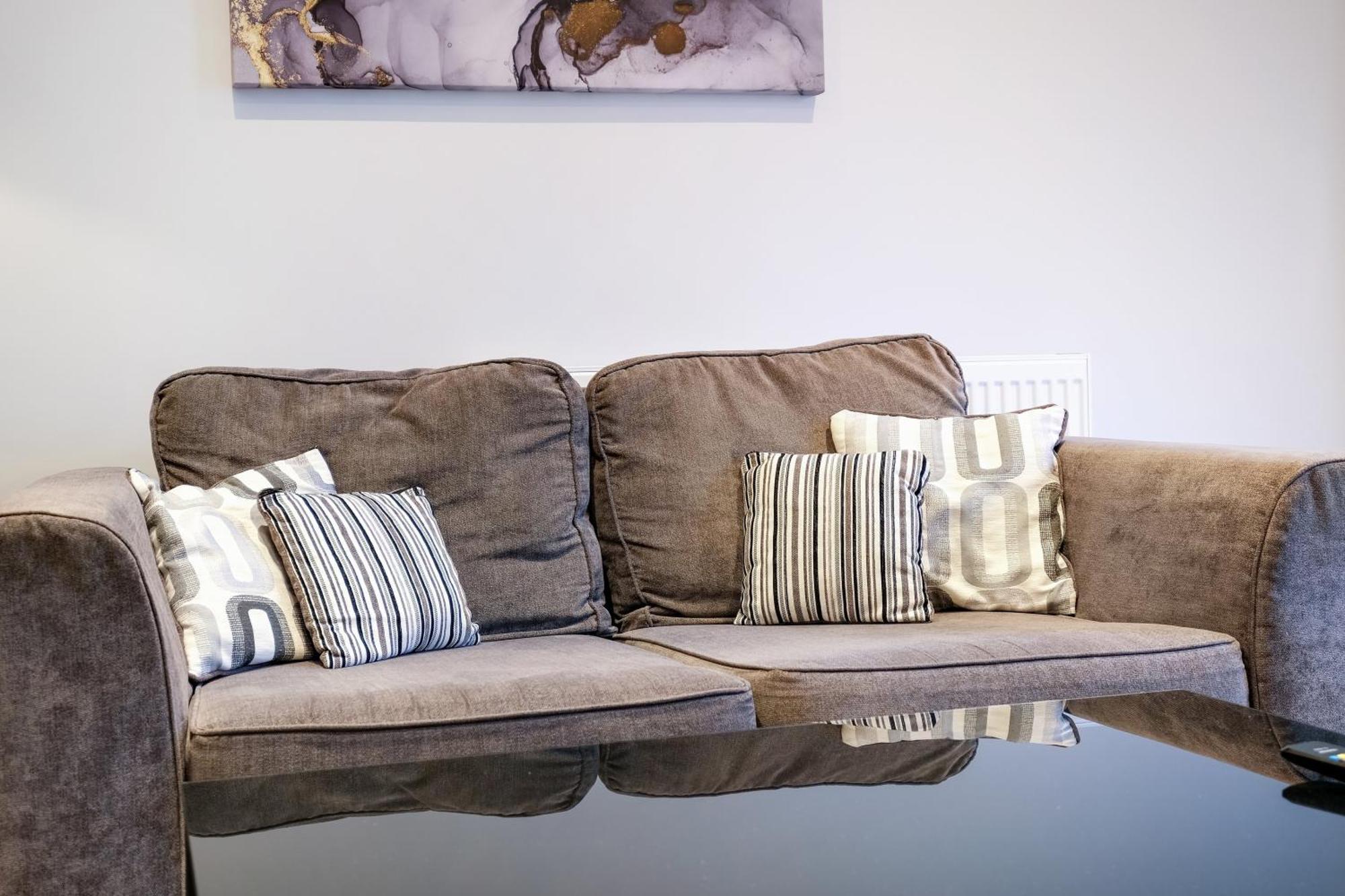 2 Bedroom Penthouse With Parking High Wycombe By 360Stays Ngoại thất bức ảnh