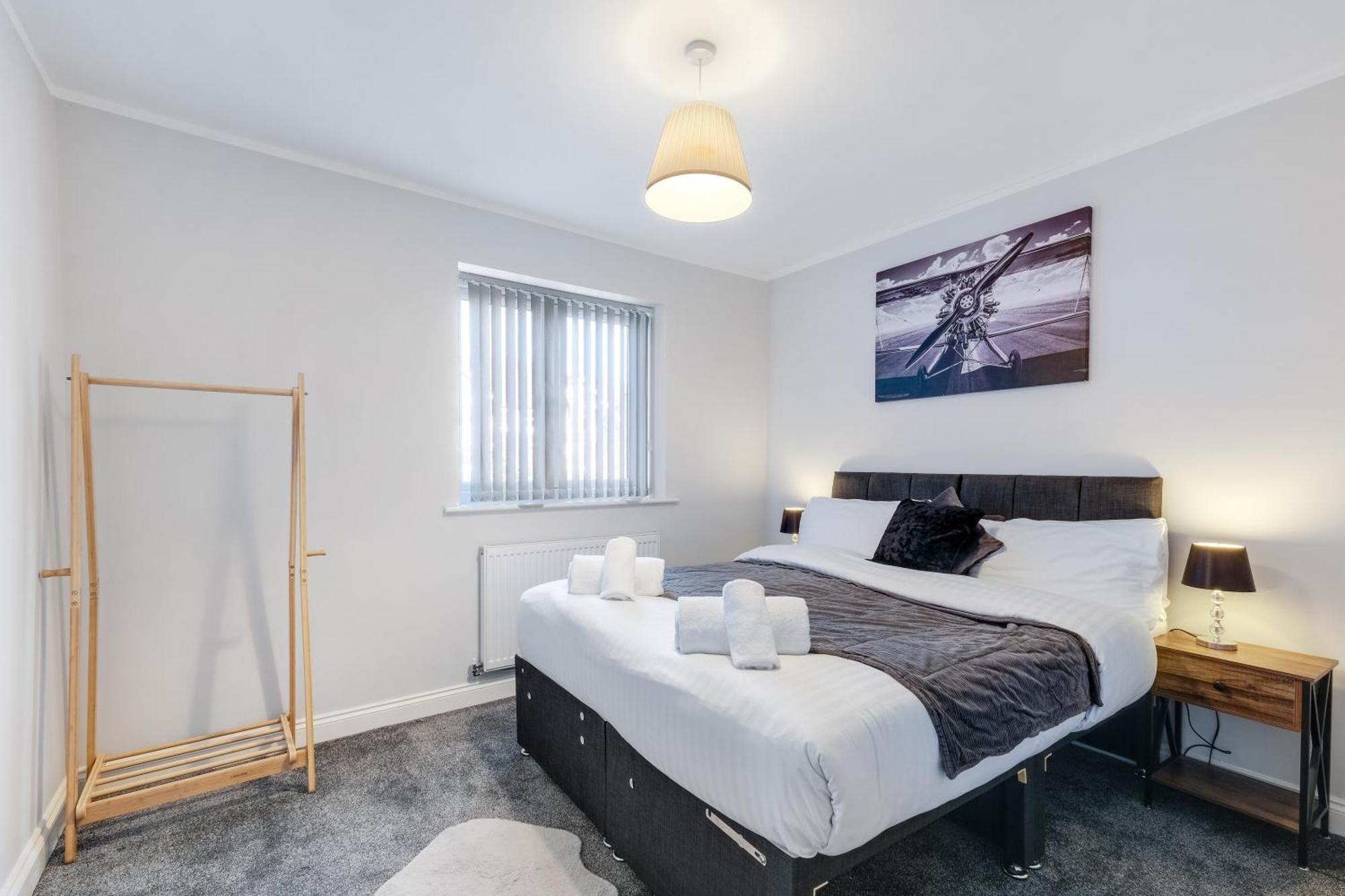 2 Bedroom Penthouse With Parking High Wycombe By 360Stays Ngoại thất bức ảnh